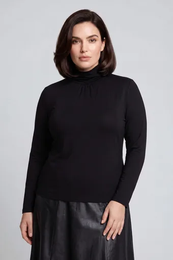 Maglione a collo alto nero tinta unita