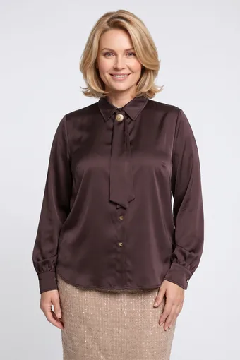 camicia di raso marrone scuro con cravatta