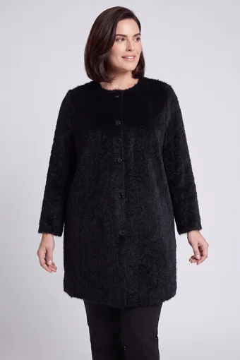 cappotto nero con finiture morbide